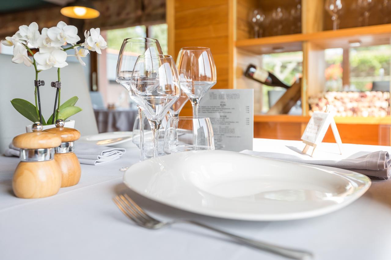 Logis Hotel Restaurant La Tour Dunières Eksteriør billede