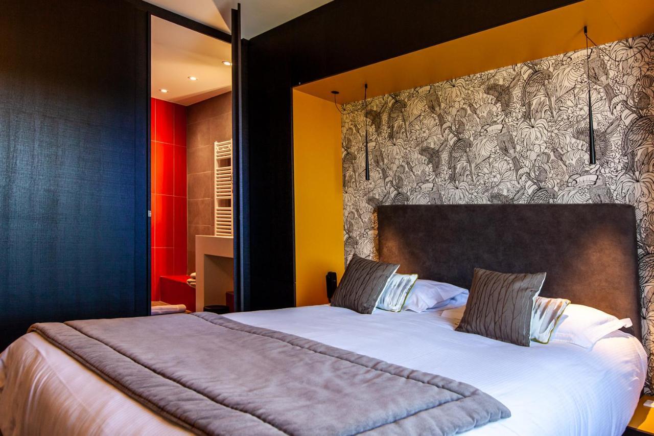 Logis Hotel Restaurant La Tour Dunières Eksteriør billede